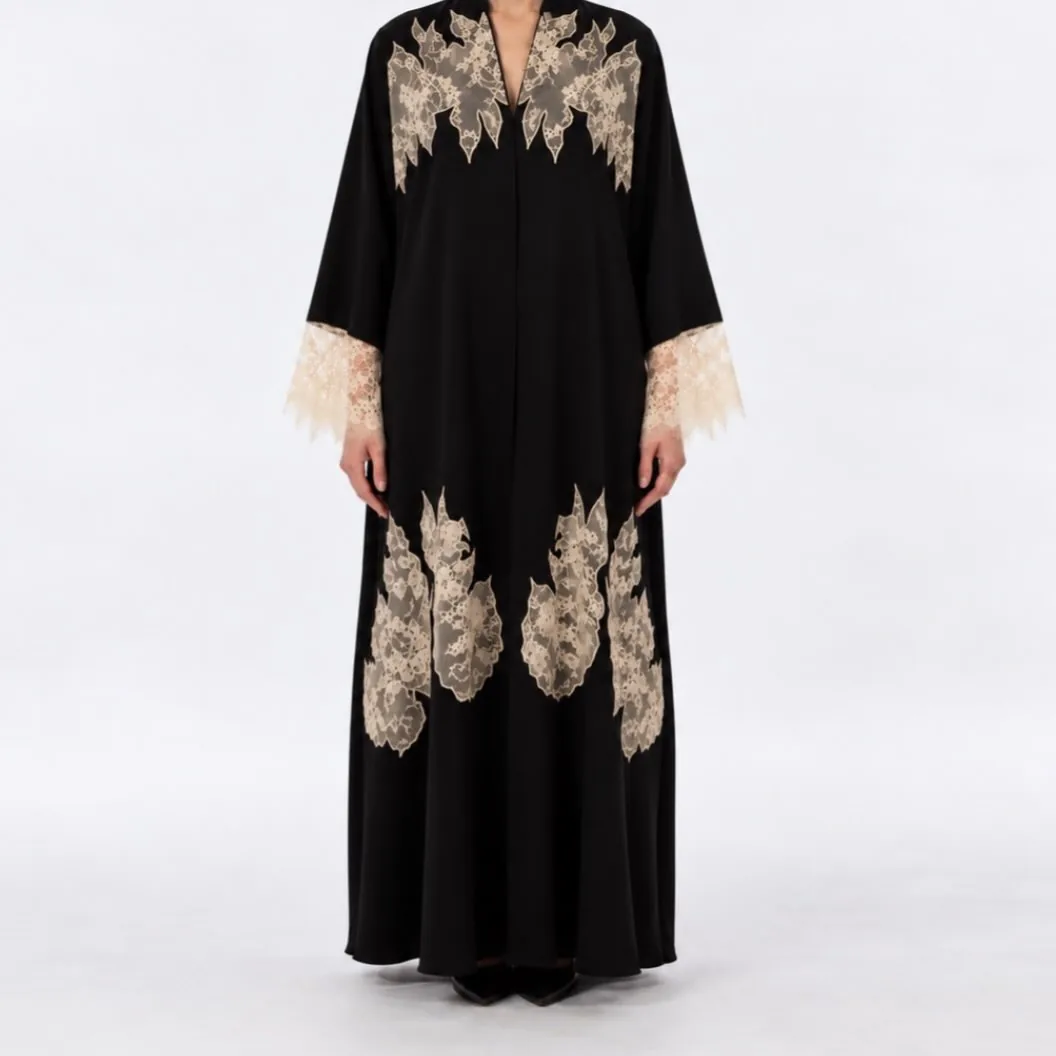 The Lumière abaya, front view